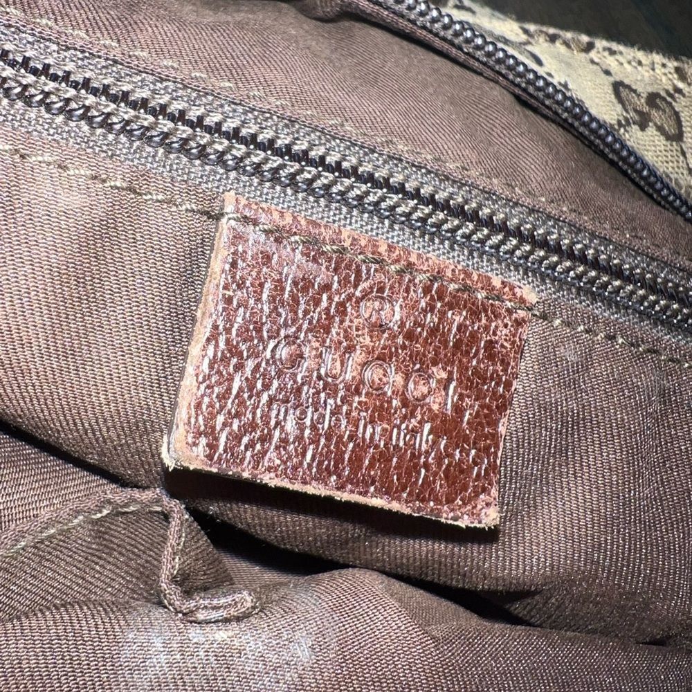Authentic Gucci Crossbody🪷 - Picture 4 of 12